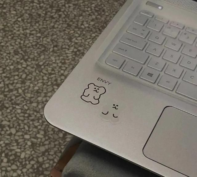 愚人节文案｜“已知：愚人节=骗人”休闲区蓝鸢梦想 - Www.slyday.coM