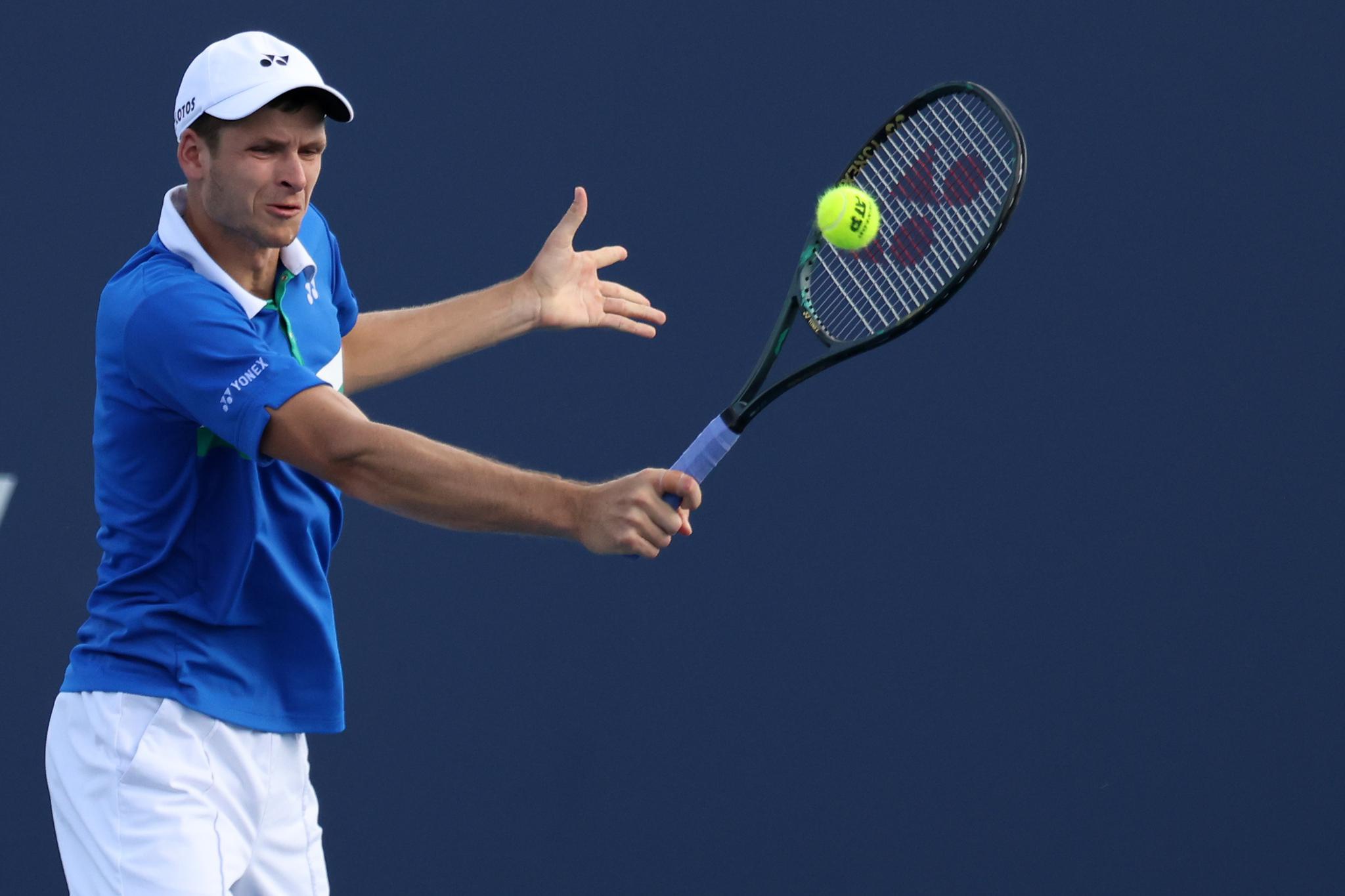 网球——迈阿密公开赛:胡尔卡奇晋级