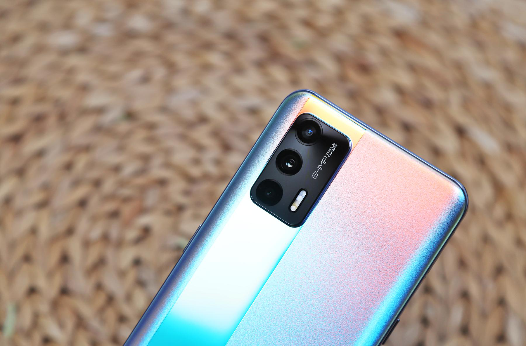 realme 真我 gt neo 体验:天玑 1200 50w 闪充,无短板的中端旗舰