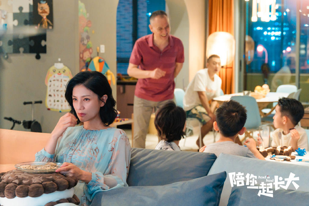 陪你一起长大热播四个妈妈各有亮点胡可却沦为工具人