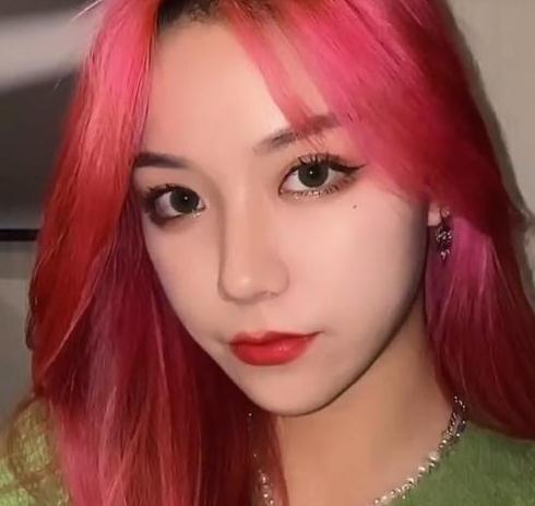 一个视频掉粉一万?刀小刀吃老本引粉丝不满,被嘲讽毫无新意