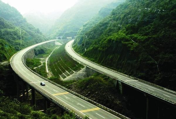 金象山风景区,柳埠镇,山口镇,汶河,在徂徕镇连接泰新高速公路