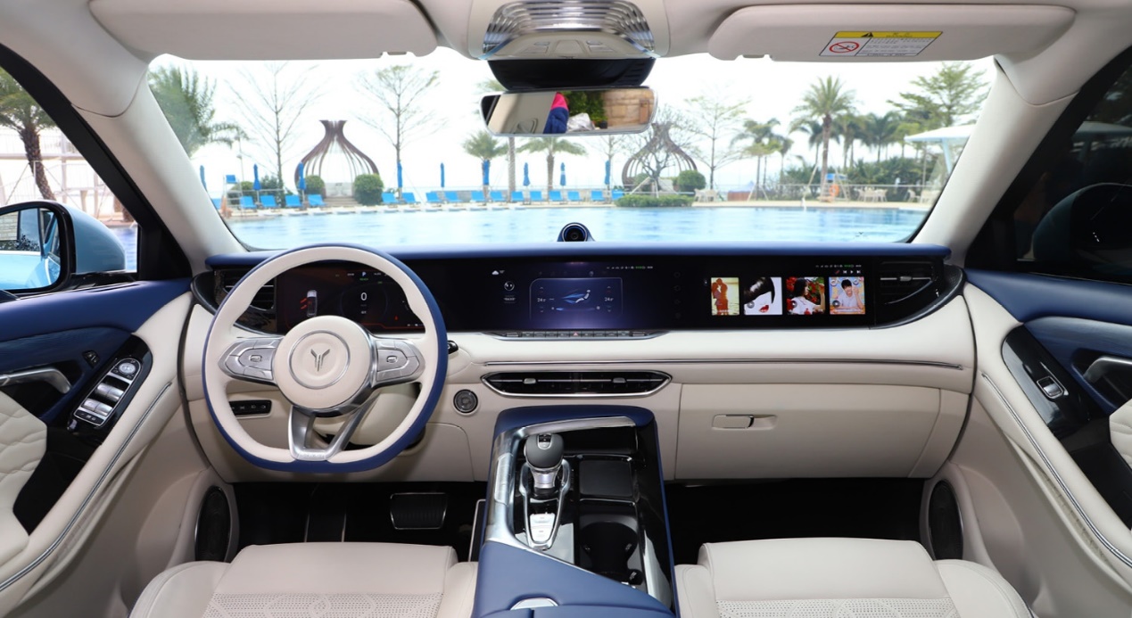 岚图free日前开启预售售3136万元起