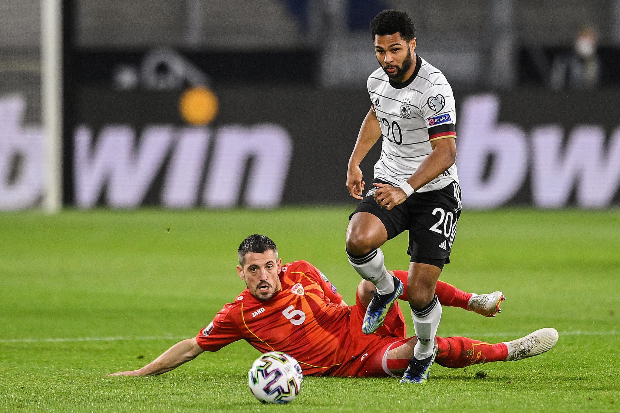 足球——世预赛:德国不敌北马其顿