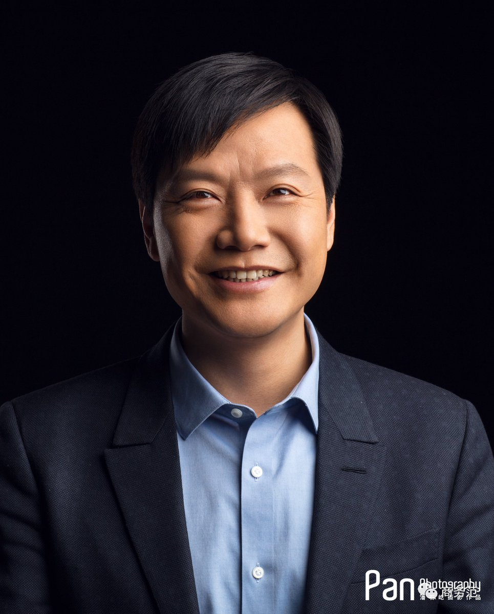 74发型从随意到精心打理发型也是雷军颜值进阶的分水岭.