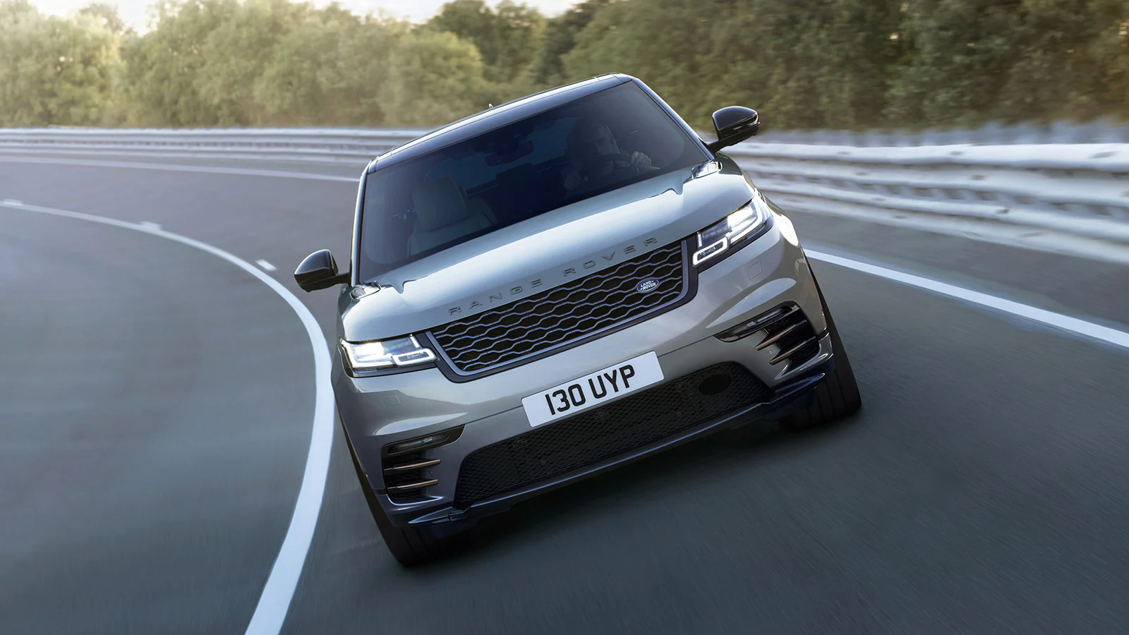 2021款路虎揽胜星脉上市,旋钮换挡取消,价格又降了