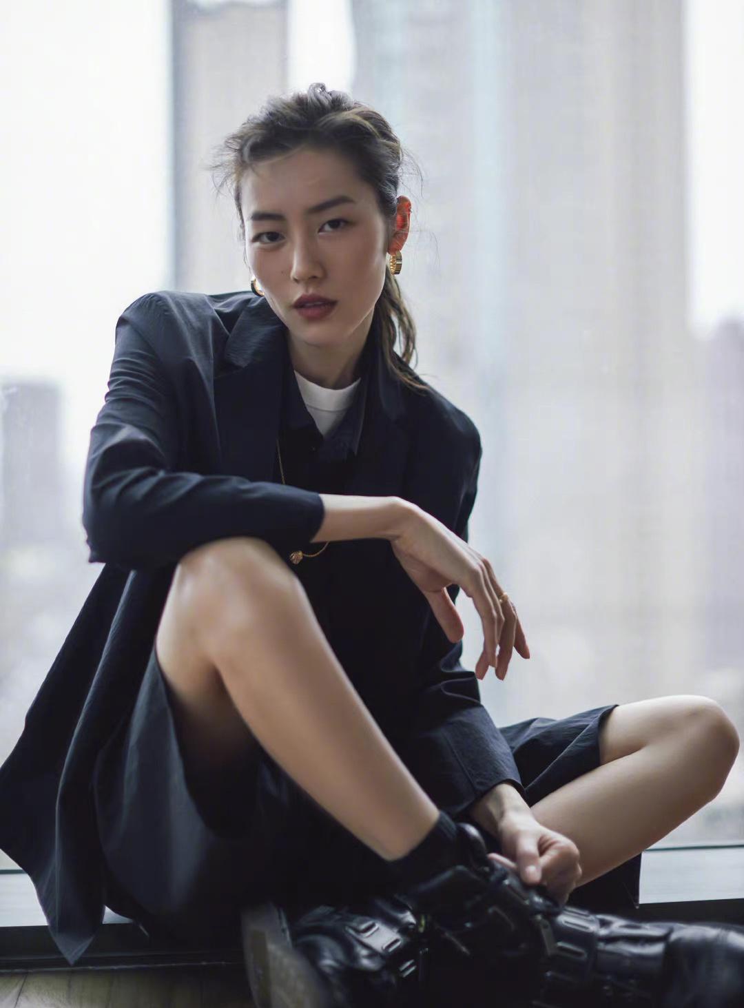 超模刘雯现身品牌活动