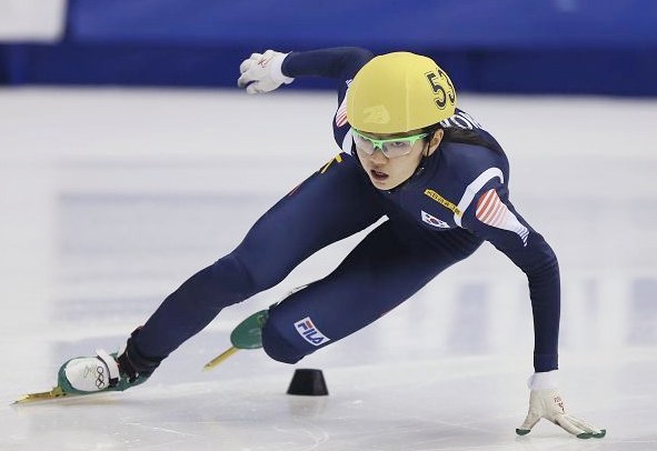 韩国短道速滑冠军出庭指证自己教练曾性侵自己多达30次