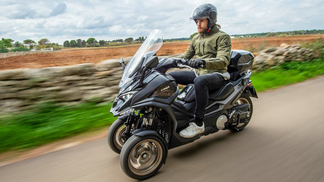 光阳cv3倒三轮 欧洲路试照曝光 预计明年才会上市-新浪汽车