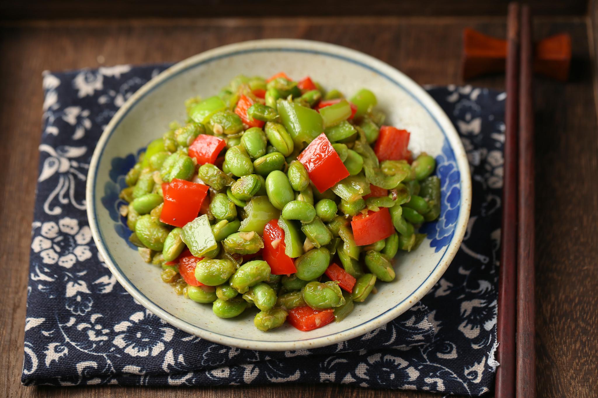 夏天不能错过这豆,搭配青椒炒一炒,鲜甜可口,好有食欲