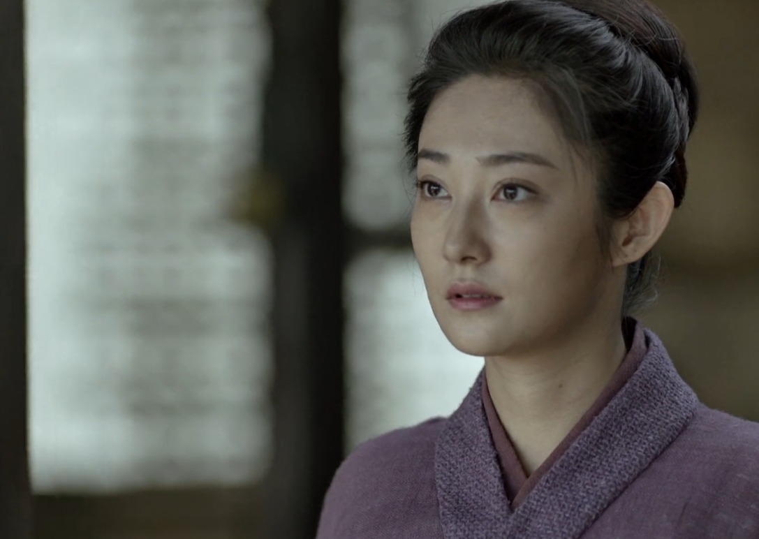 她颜值不输宋轶同样出演过庆余年现无戏可拍月收入几百块