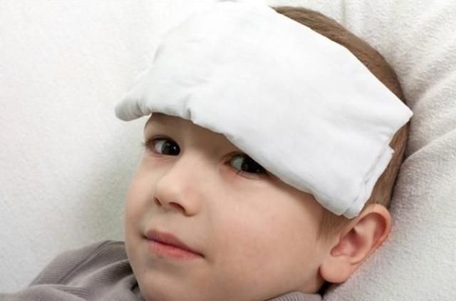 感冒多喝热水真的只是敷衍吗?孩子感冒,家长到底应该做些什么休闲区蓝鸢梦想 - Www.slyday.coM 感冒多喝热水真的只是敷衍吗?孩子感冒,家长到底应该做些什么休闲区蓝鸢梦想 - Www.slyday.coM