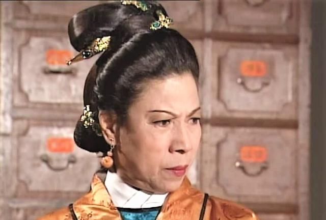 裘千丈到处招摇撞骗抹黑铁掌帮为何被冒充的裘千仞却不管呢