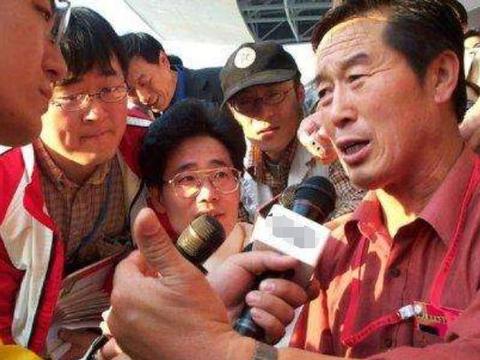“马家军”教练马俊仁，因“兴奋剂丑闻”被开除，今靠藏獒成富翁|体育|田径|运动员|中国田径|队员_新浪新闻