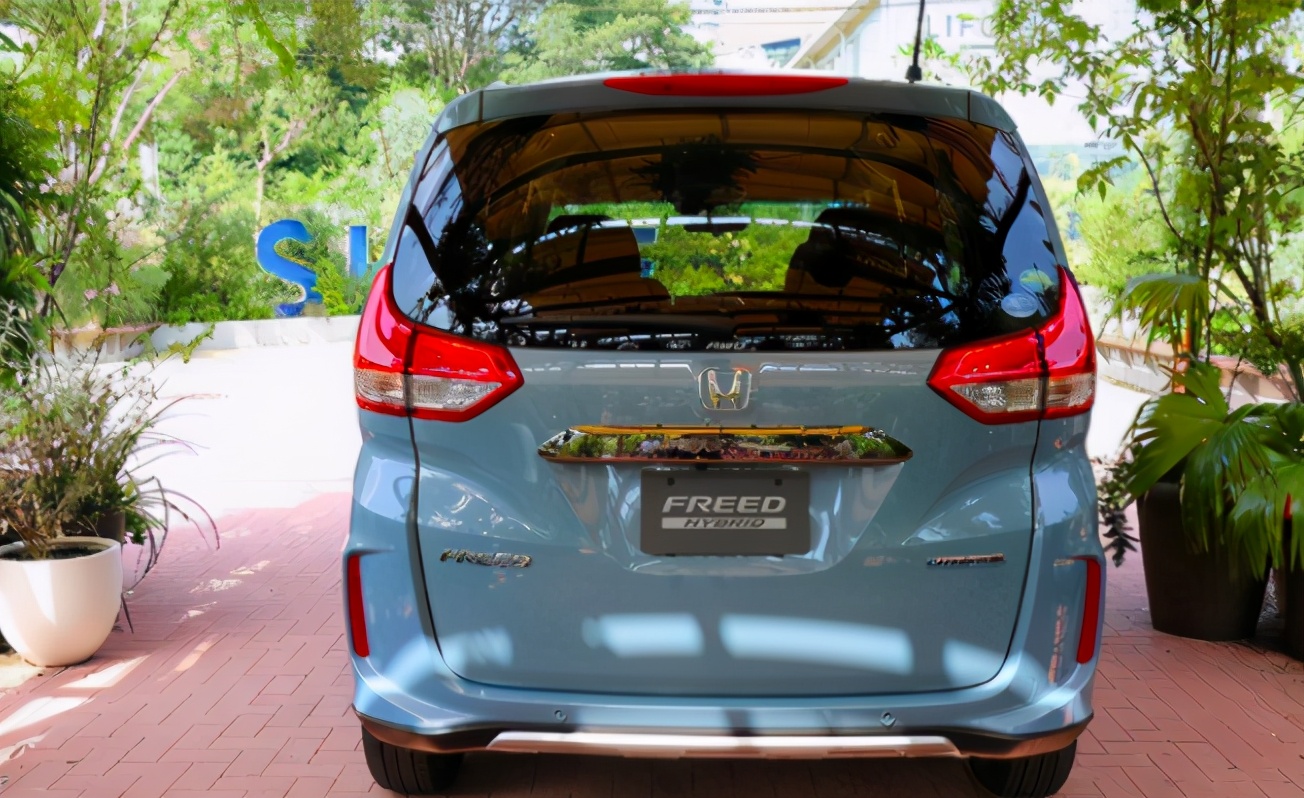 7座版飞度,轴距长达2740mm,这车引入得卖爆