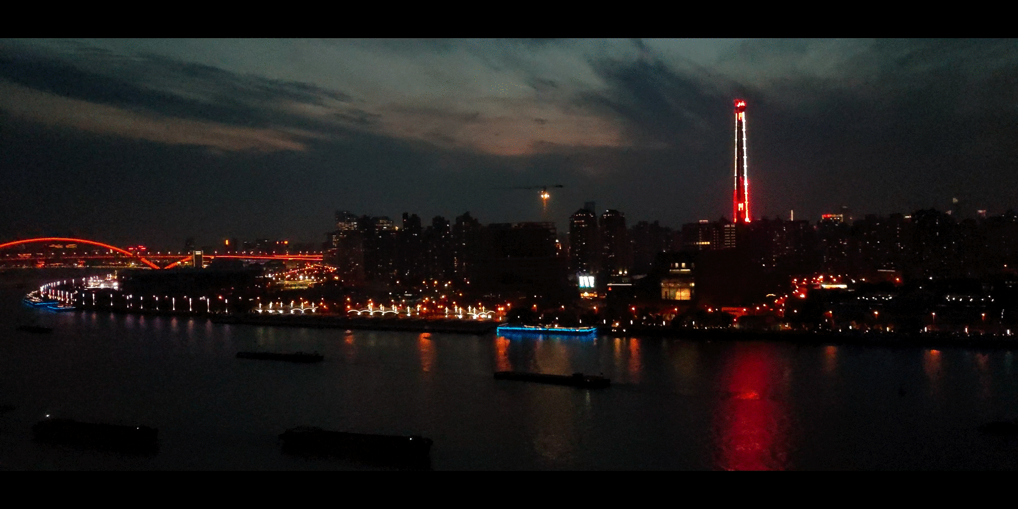 独立显示芯片！iQOO Neo5将电竞基因专业传承！