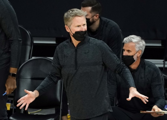 勇士溃败猛龙!科尔被打绝望,谈怀斯曼提不满,卢尼爆更衣室状态休闲区蓝鸢梦想 - Www.slyday.coM 勇士溃败猛龙!科尔被打绝望,谈怀斯曼提不满,卢尼爆更衣室状态休闲区蓝鸢梦想 - Www.slyday.coM