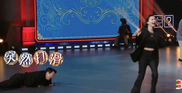 摔倒,第一个去扶的不是贾玲,哥妹情深演的吗|沈腾|贾玲|王牌对王牌