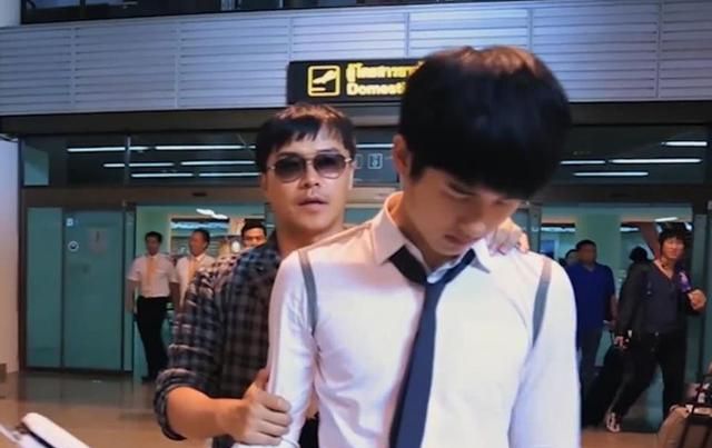 陈思诚点评《我的姐姐》,对张子枫吻戏不满意:本想用在唐探4休闲区蓝鸢梦想 - Www.slyday.coM 陈思诚点评《我的姐姐》,对张子枫吻戏不满意:本想用在唐探4休闲区蓝鸢梦想 - Www.slyday.coM