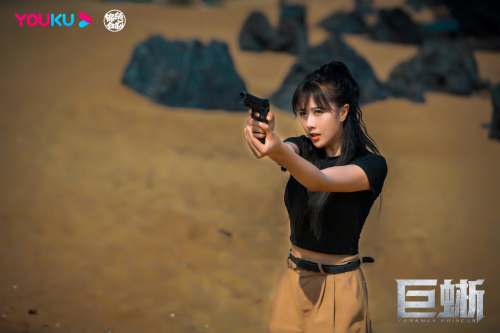 4月3日《巨蜥》优酷炸裂上线!