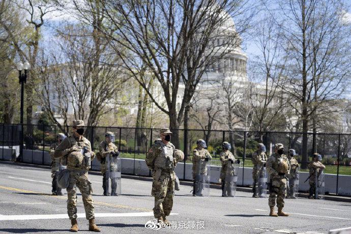 美国国会附近发生袭警致2死1伤休闲区蓝鸢梦想 - Www.slyday.coM 美国国会附近发生袭警致2死1伤休闲区蓝鸢梦想 - Www.slyday.coM