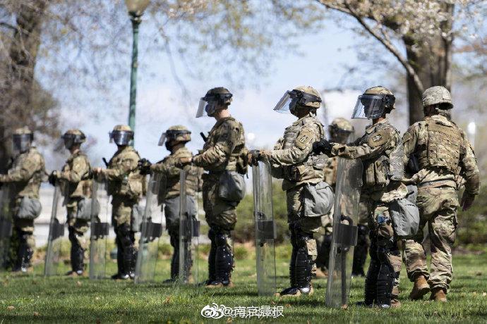 美国国会附近发生袭警致2死1伤休闲区蓝鸢梦想 - Www.slyday.coM 美国国会附近发生袭警致2死1伤休闲区蓝鸢梦想 - Www.slyday.coM