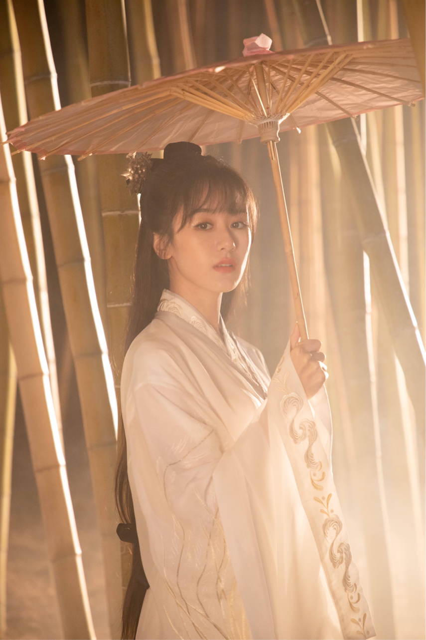 网传《落花时节又逢君》影视化，袁冰妍主演，男主是他休闲区蓝鸢梦想 - Www.slyday.coM