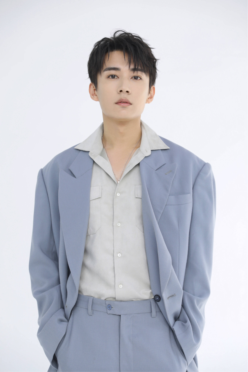 网传《落花时节又逢君》影视化，袁冰妍主演，男主是他休闲区蓝鸢梦想 - Www.slyday.coM