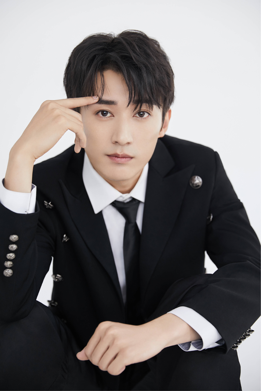 网传《落花时节又逢君》影视化，袁冰妍主演，男主是他休闲区蓝鸢梦想 - Www.slyday.coM