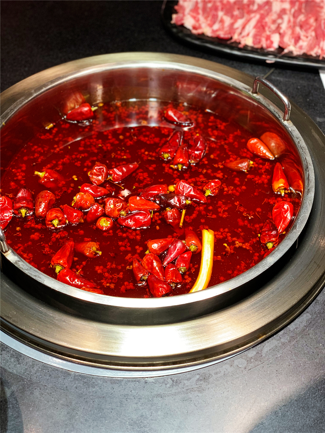 长春这家四川风味火锅锅底贼香不蘸料空嘴儿都能吃8盘肉