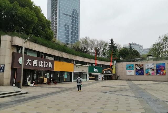 上班族|金源广场|商场_新浪新闻