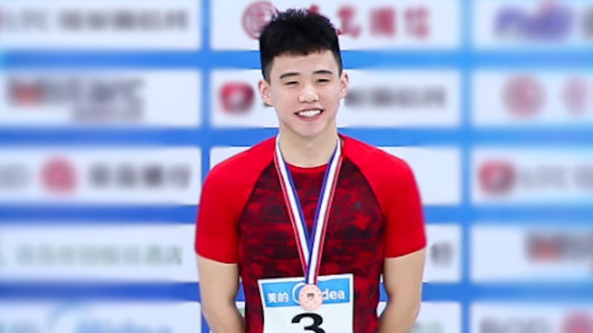 中国游泳名将疑似退役,年仅22岁相当可惜,曾多次打破全国纪录|王立卓