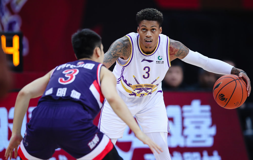 生死战广州被打懵,核心外援8中1哑火,郭士强难了|哈斯|北控|郭士强