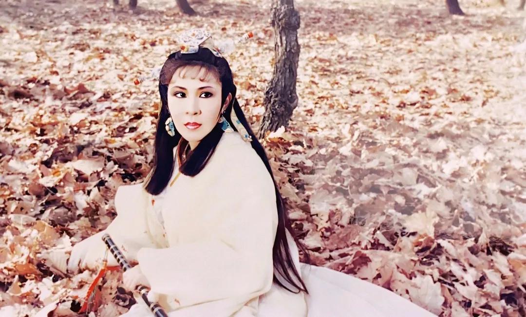 纪念古龙而拍西门无恨杨钧钧被误解多年幕后故事你知多少