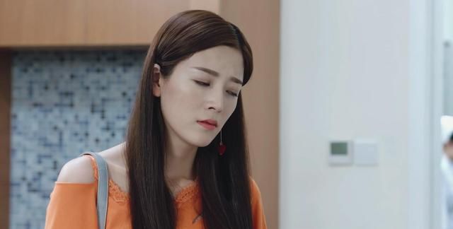 齐悦又害苏星,导致梁雨萱发生意外梁雨萱带苏星去酒吧打鼓,孙一航还