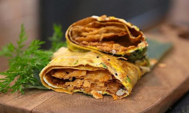 教你做煎饼果子薄脆,记住2点,鲜香酥脆,好吃到掉渣,超简单