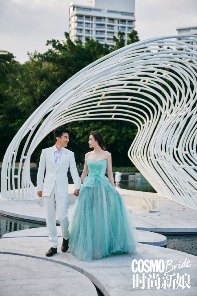 "跳水皇后"吴敏霞与老公再拍婚纱大片,花式放闪比新婚时还甜蜜