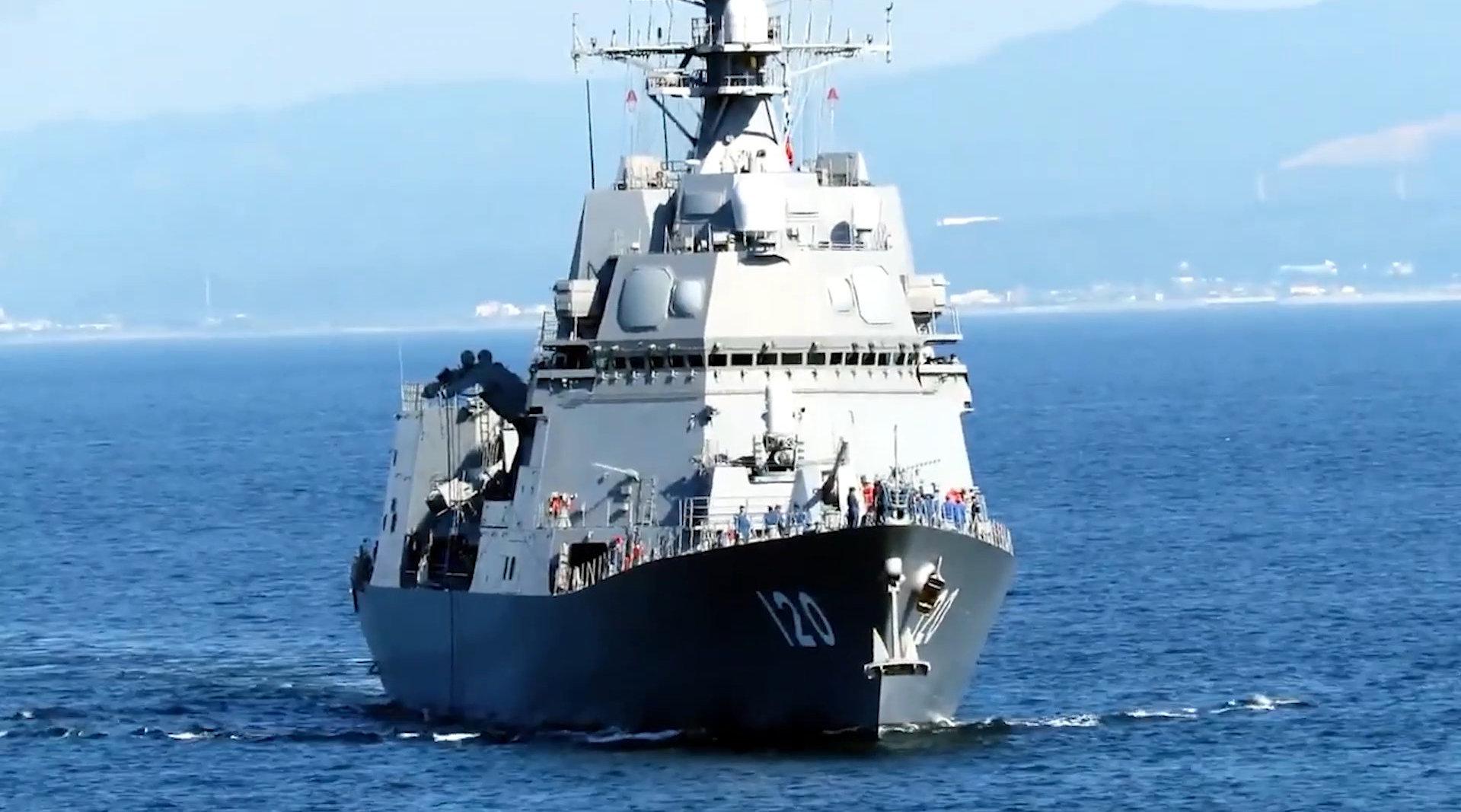 为您推荐: 英国海军45型导弹驱逐舰"龙"号