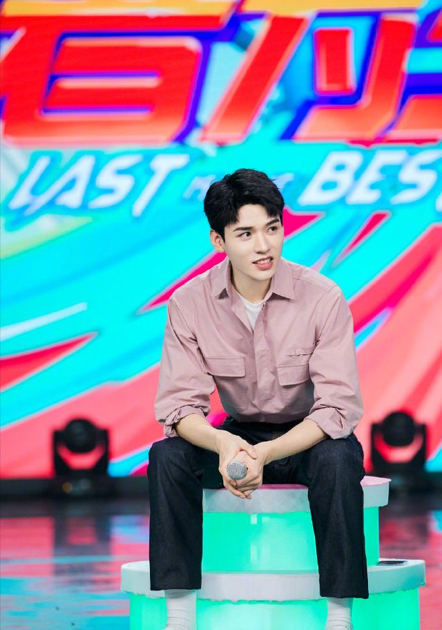 《快乐大本营》:张哲瀚龚俊相爱相杀,收视率大涨,节目捡到宝了|快本