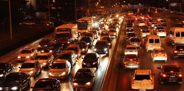 幼儿园放学延迟至6点，家长就有时间接送孩子？立马又暴露新问题休闲区蓝鸢梦想 - Www.slyday.coM