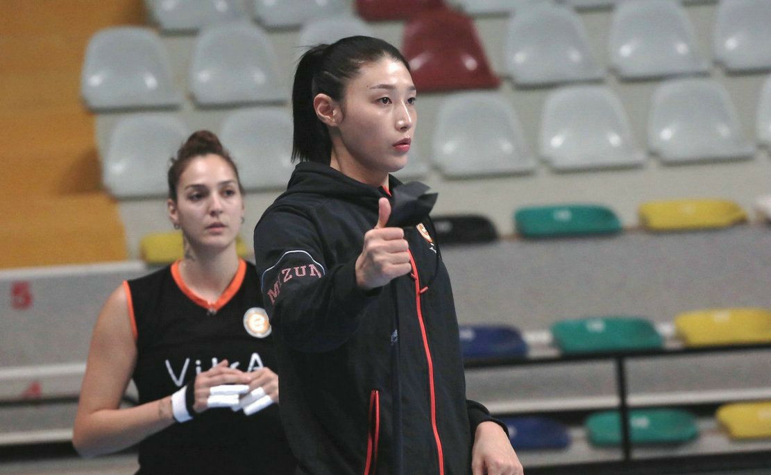 起诉不实控诉者,金软景需要她们相助|韩国女排|李在英|排协_新浪新闻