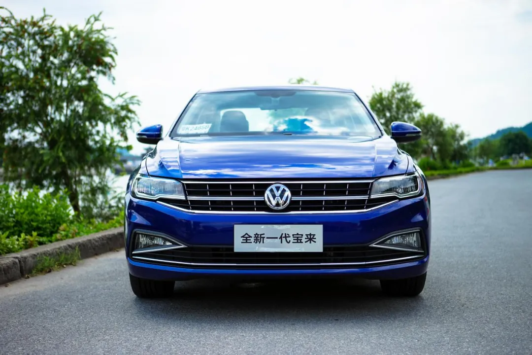 十万左右买大众?宝来或许就是最佳的选择-新浪汽车