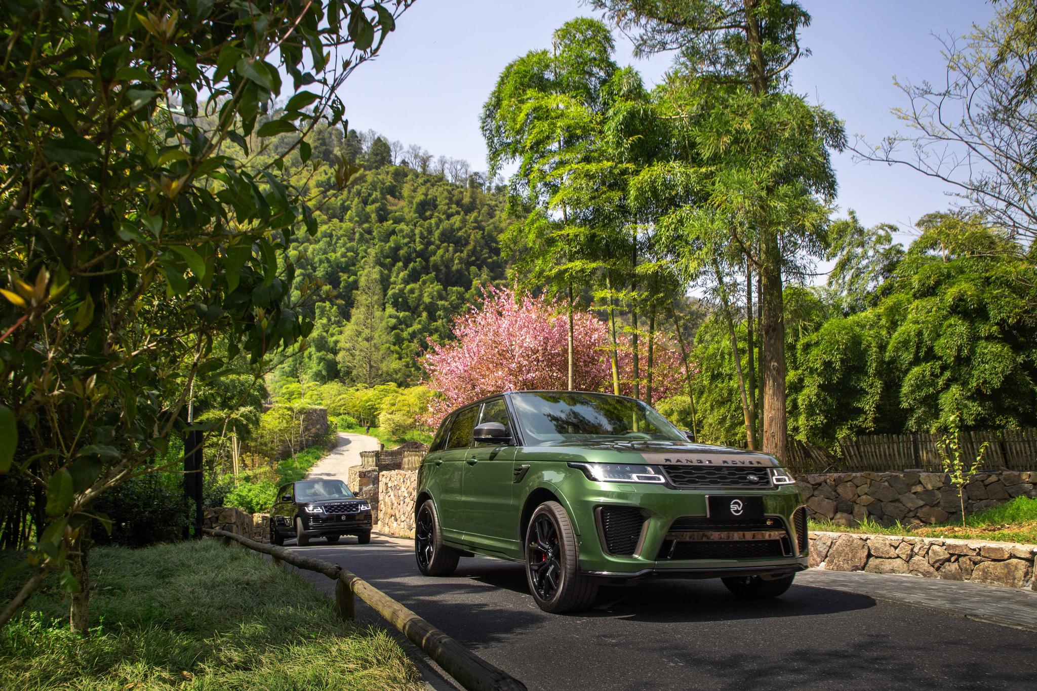 40岁发家全新路虎发现会是成功男人的不二之选试驾太嗨了