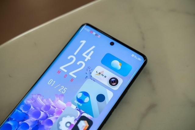 vivo x70系列已在路上部分配置曝光 立体声双扬声器 蔡司镜头|蔡司