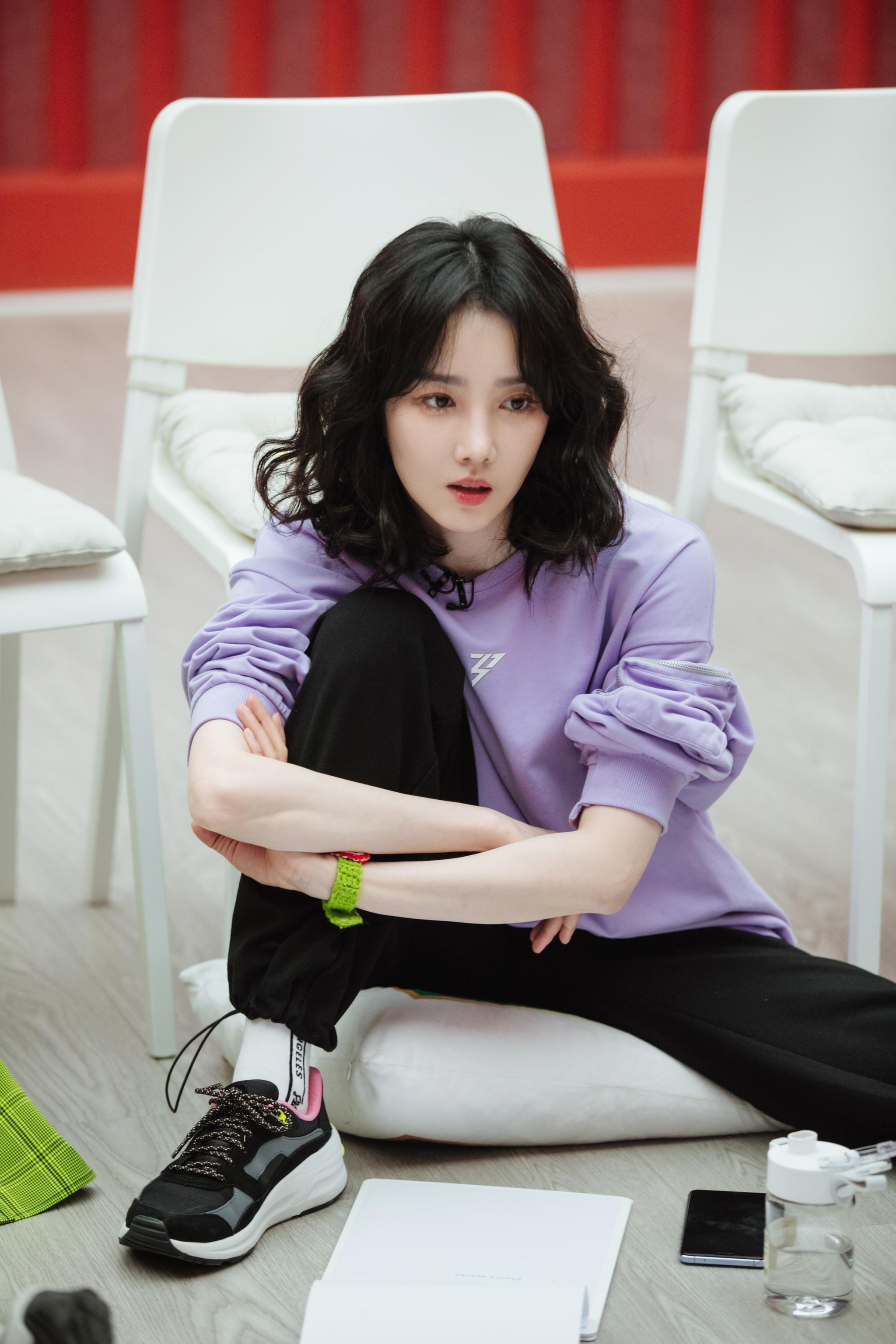 陈小纭与容祖儿的矛盾大结局,称父母被骂致情绪失控,后悔失言