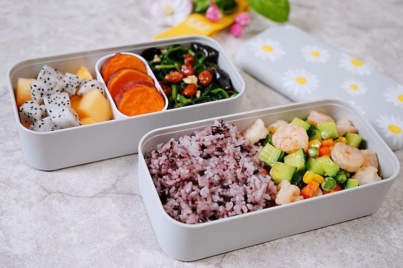 属于春天的轻食便当早上拿出半小时中午饭如此清爽可口吃不腻