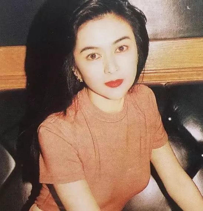 20岁就离婚,和众多富豪传绯闻,她却仍然是刘德华的"唯一"|关之琳