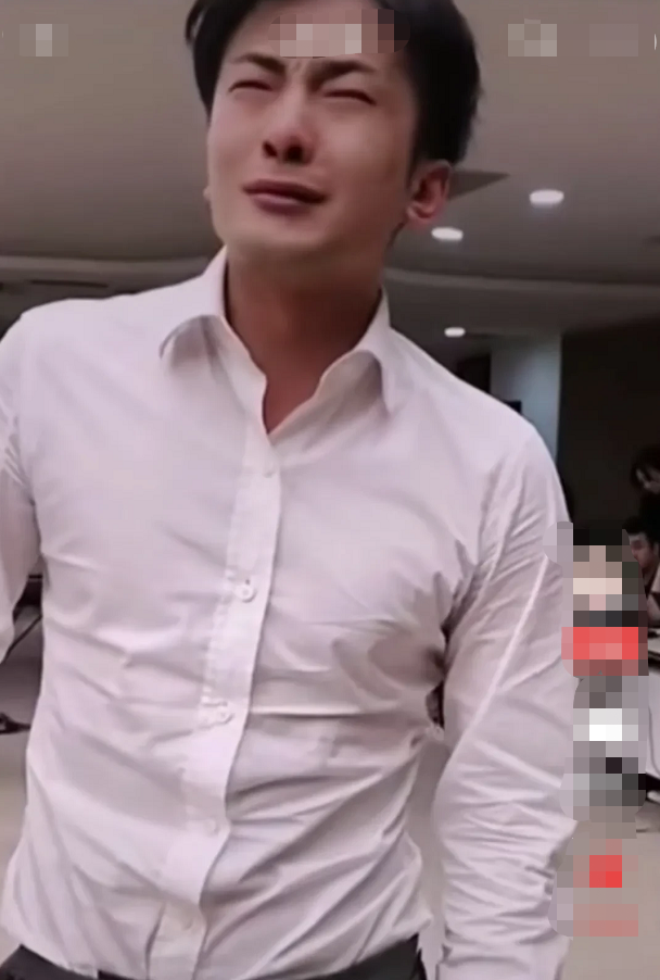 辛巴2斤洗衣液仅卖8块钱，却被嘲讽三无产品，录视频痛哭太难了休闲区蓝鸢梦想 - Www.slyday.coM