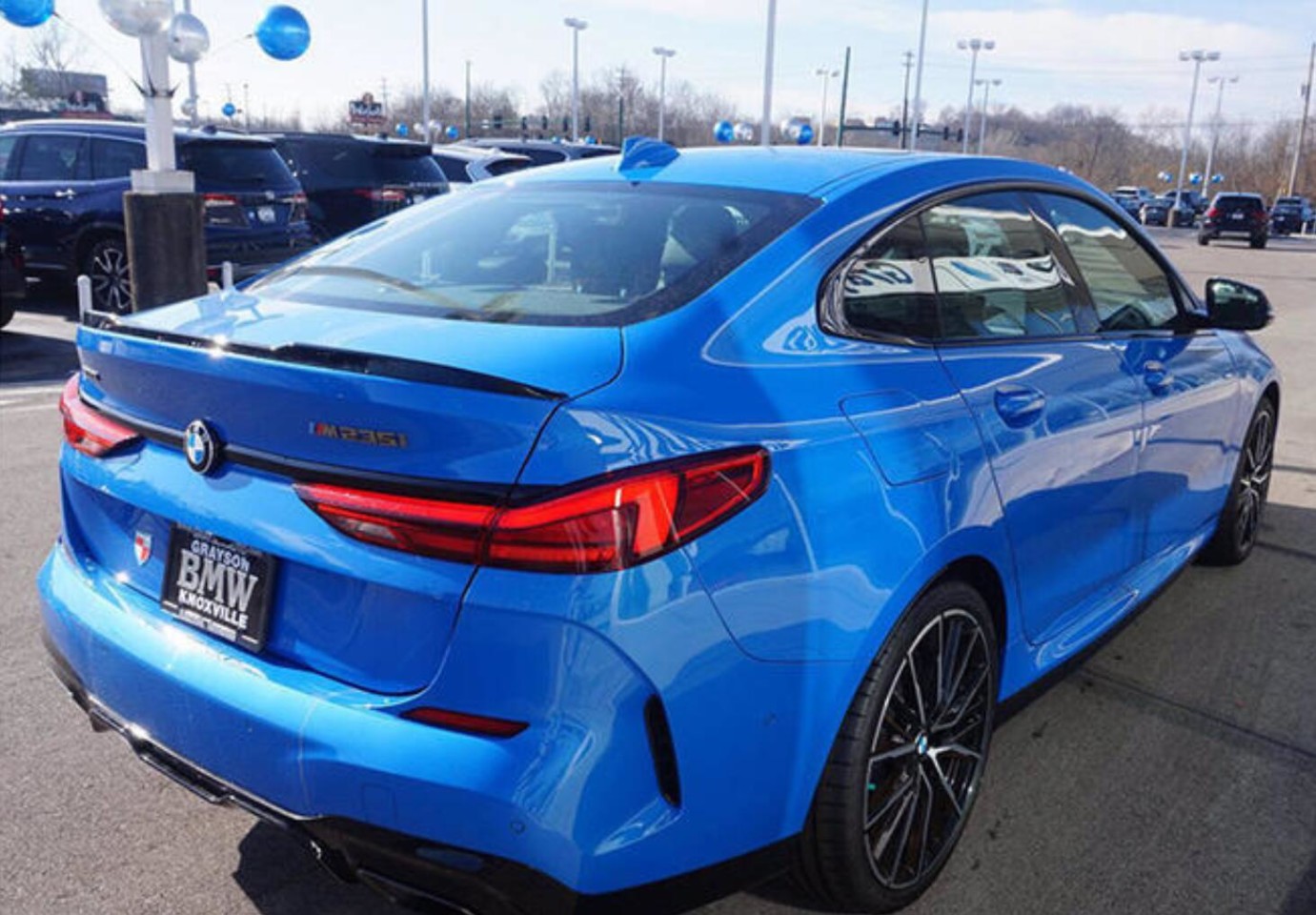 宝马全新m235i海外实拍更快更实用