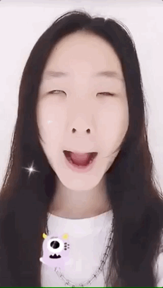 许老大晒搞怪表情包,小s爆料女儿不听话时,就当金高银自我催眠